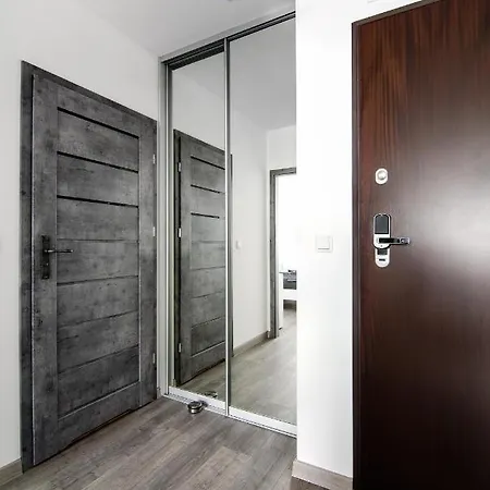 Unique Eve - Free Garage 公寓